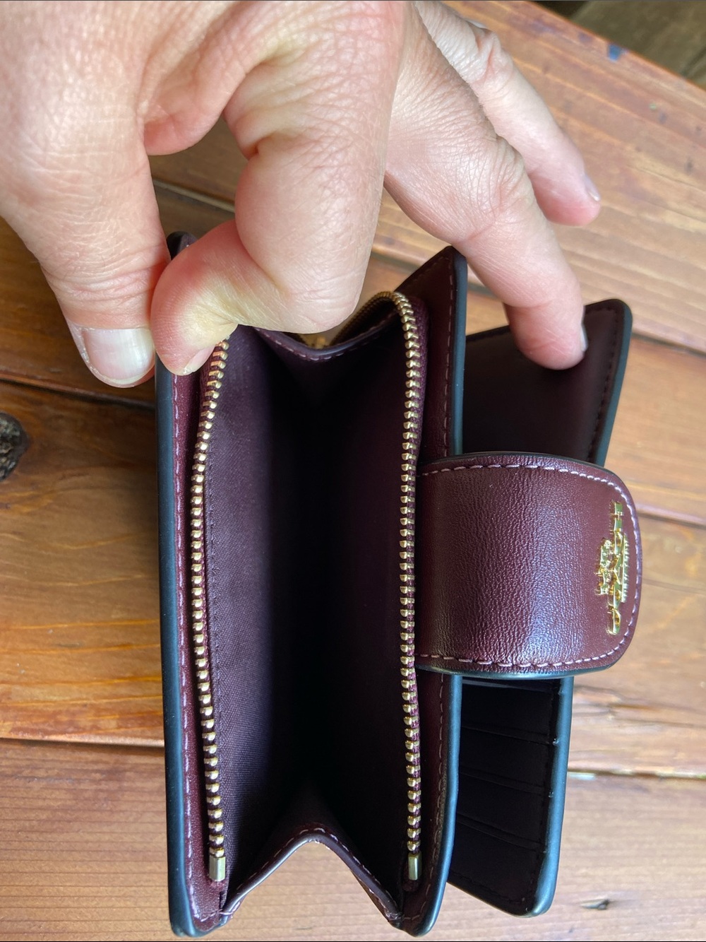 Coach leather wallet - Picture 3 of 6